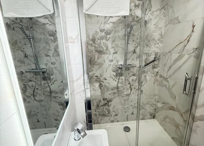 Nyaraló 4 Fair Hill- Luxury 4 Bedroom -killarney Town Centre - Free Parking Wi-fi