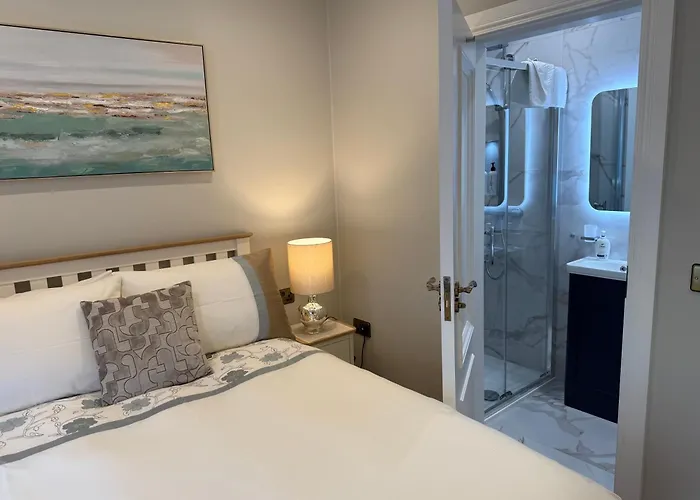 Luxury 4 Bedroom Townhouse -killarney Town Centre - Free Parking Wi-fi- 4 Star Approved Killarney