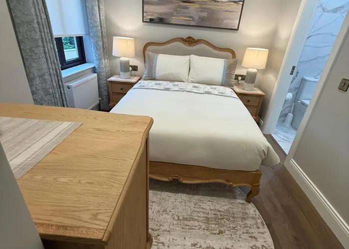 Luxury 4 Bedroom Townhouse -killarney Town Centre - Free Parking Wi-fi- 4 Star Approved Holiday home Killarney