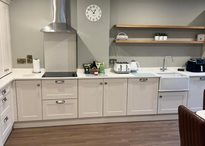 Holiday home Luxury 4 Bedroom Townhouse -killarney Town Centre - Free Parking Wi-fi- 4 Star Approved