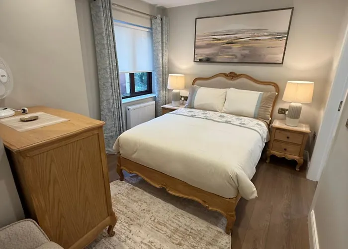 Luxury 4 Bedroom Townhouse -killarney Town Centre - Free Parking Wi-fi- 4 Star Approved Holiday home Killarney