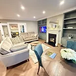 Prázdninový dům Luxury 4 Bedroom Townhouse -killarney Town Centre - Free Parking Wi-fi- 4 Star Approved *